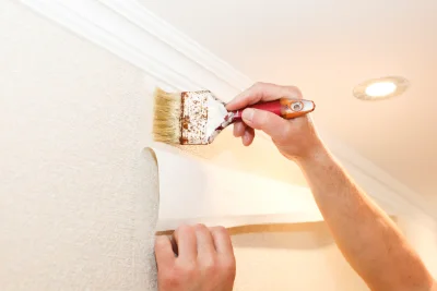 Pose de papier peint à Peumerit — revêtements muraux et toiles de verre